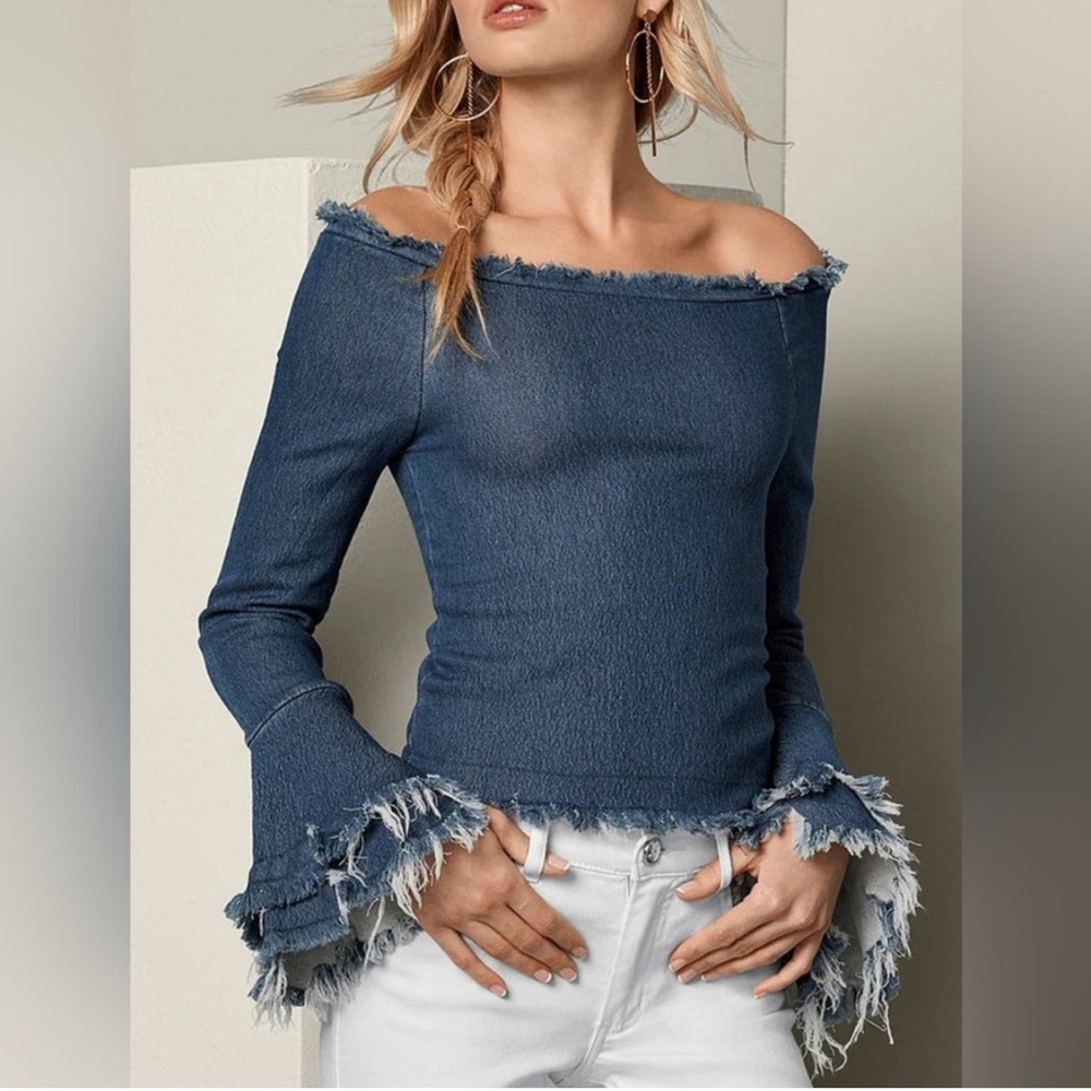 Venus | Frayed Hem Off-Shoulder Denim Top | L